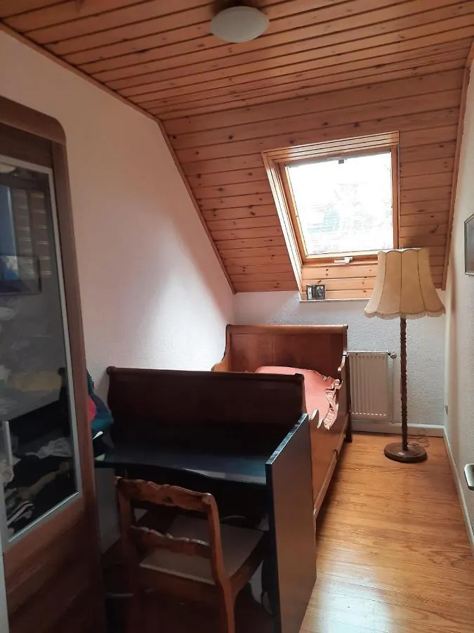 Wohnen Beim Uswatta Liyanage Appartement Troisdorf